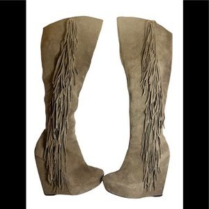 Steve Madden Bridges Taupe Genuine Leather Fringe Wedge Boots 7.5